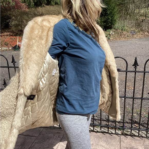 Chic Tan Boucle Blonde Fur Trimmed Coat S - Picture 4 of 5